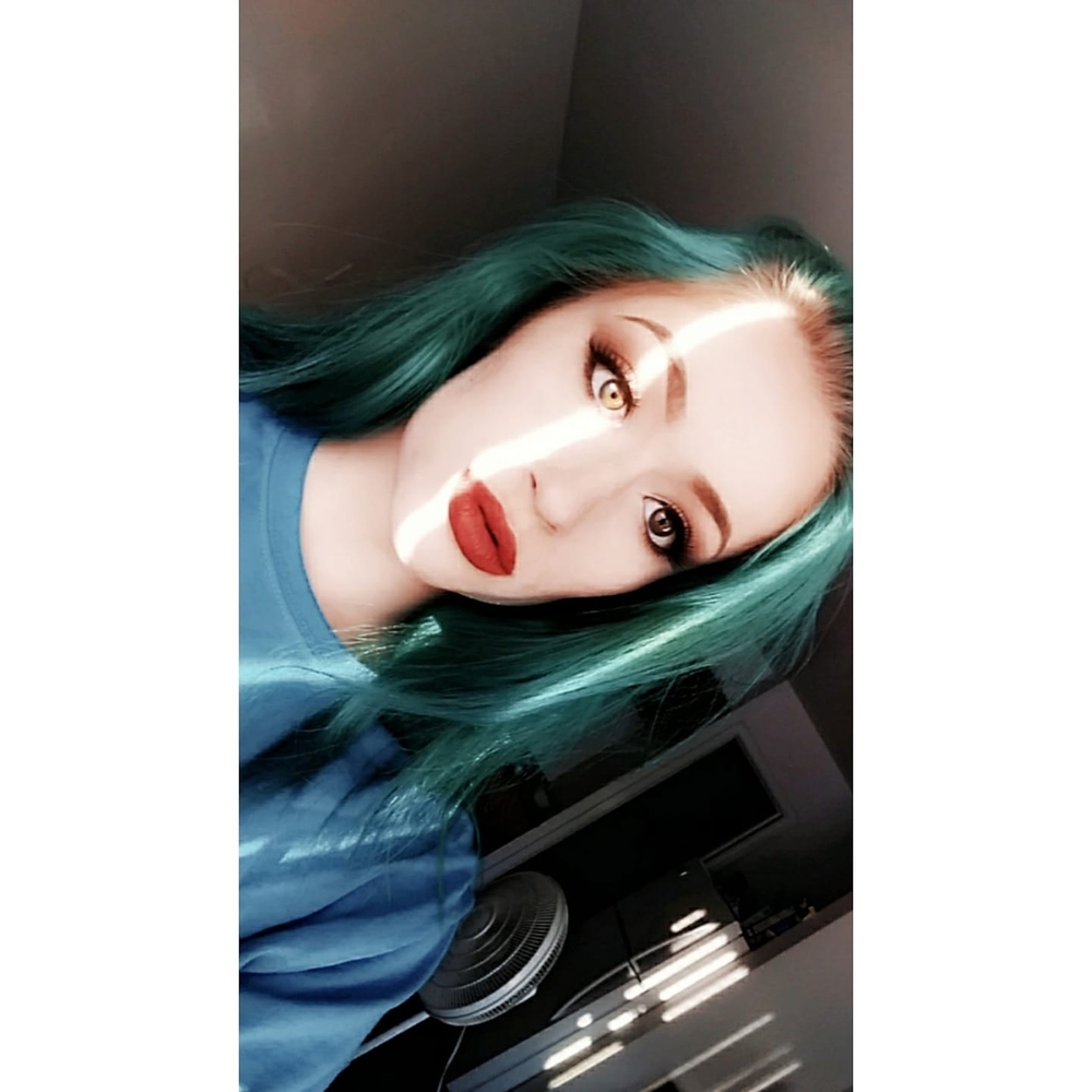 Meet your Posher, Jennah